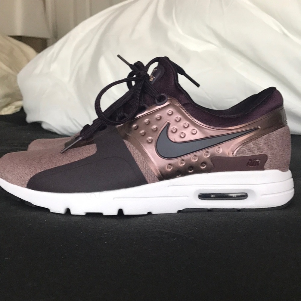Nike Air Max Premium